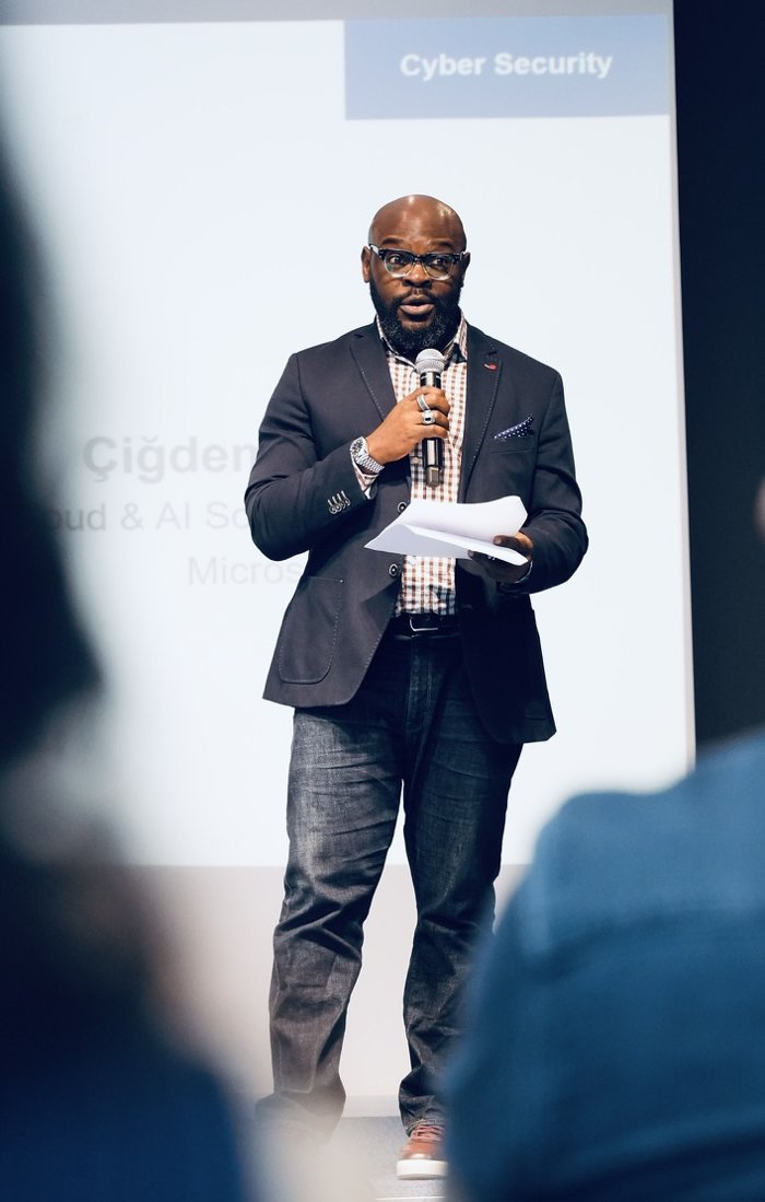 Uduak Udoaka delivering the cybersecurity keynote at SunExpress Airlines